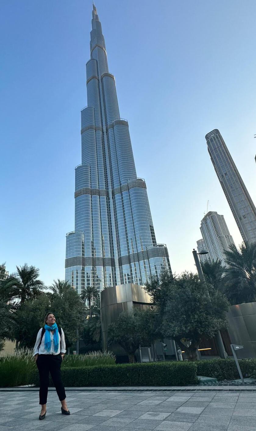 Lucy at Burj Khalifa Lucy B&W